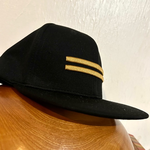 NWT OFFICIAL WARSTRIPE NATION LIGHTWEIGHT FITTED STRETCH SZ L/XL - Picture 7 of 9